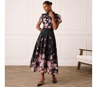 Shein Vestido midi de mujer con estampado floral de manga corta. Este sofisticado, versátil y elegante vestido floral es adecuado para ir al trabajo, uso di