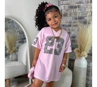 Shein Vestido mini de punto holgado para niña joven, de verano, deportivo, casual, rosa pastel, cuello en V, manga corta, con eslogan 23, logo y estampado d