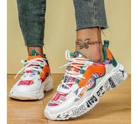 Shein Zapatillas de caminar unisex con estampado de arte pop en beige, zapatillas casuales de tacón grueso con estilo de moda de dopamina, adecuadas para el