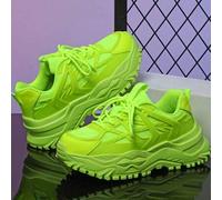 Shein Zapatillas deportivas con suela gruesa y estilo casual, cómodas y con efecto elevador, en color verde fluorescente para hombres. Estilo retro athflow