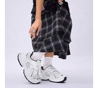 Shein Zapatillas deportivas plateadas gruesas para mujer, nuevas de primavera 2025, de moda, ligeras, de suela gruesa, versátiles, transpirables y casuales,