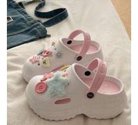 Shein Zapatos con suela gruesa perforada con decoración de botón y estrella para la primavera 2025, sandalias de playa con diseño de dibujos animados lindo