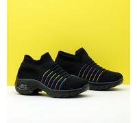 Shein Zapatos deportivos casuales con cordones, acolchados y con rayas de colores arcoíris, zapatos tipo calcetín de punto para baile de las mujeres