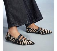 Shein Zapatos planos casuales de mujer con diseño de hebilla y estampado de cebra en la punta, estilo motocicleta para chicas cool, adecuado para primavera/