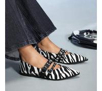 Shein Zapatos planos de mujer con diseño de botones con remaches en negro y blanco, estilo motocicleta para chicas cool, adecuados para primavera/verano, va