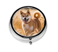 Shiba Inu Este pequeño pastillero redondo de viaje de tres compartimentos es perfecto para almacenar medicamentos diarios, vitaminas y sobre la marcha.