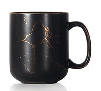 SHOWFULL Taza de café grande con incrustaciones de mármol dorado de 20 onzas, taza de té de cerámica clásica de 600 ml con asa para hombres y mujeres, negro mate