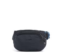 Siguiendo la tendencia deportiva, esta riñonera fabricada con suave poliéster reciclado combina conciencia ecológica con estilo moderno. Su tejido repelente al agua, libre de PFC y PVC, garantiza dura