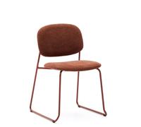 Silla apilable Meli en chenilla terracota y patas de metal terracota FSC Mix Crédito