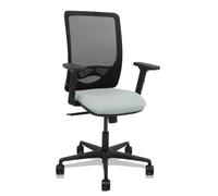 Silla Zulema sincro malla negra asiento bali gris claro brazos 2D ruedas 65mm