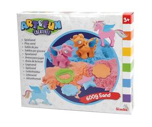 Simba Art and Fun Juego de arena de juego con unicornio, 3 x 200 g de arena, plataforma, unicornio en forma 3D, 4 alas, 4 ojos, 1 pegatina, rodillo y 2 moldes para galletas, a partir de 3 años