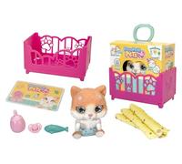 Simba Pamper Petz Kitty - Bebé Interactivo para Gatos con función de hidratación y Humedad, Ojos para Dormir, pañal con Cambio de Color, Pata mágica y Cama apilable, a Partir de 3 años