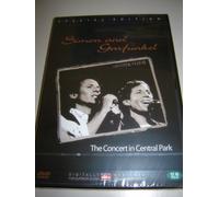 Simon and Garfunkel - The Concert in Central Park (1982) / REGION FREE NTSC DVD / Audio: English / Subtitles: English, Korean / Actors: Paul Simon, Art Garfunkel, David Brown, Pete Carr, Steve Gadd / Director: Michael Lindsay-Hogg / 83 minutes