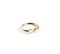 SINGULARU - Anillo Personalizado Letter Spark. Ajustable. Plata de Ley 925 con Acabado Baño de Oro de 18 Kt. Talla Unica. Joyas para Mujer. Letra O