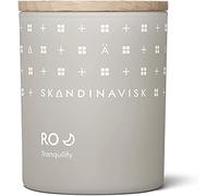 Skandinavisk RO 'Tranquility' Mini Vela perfumada. Notas de fragancia: hierba cortada y hojas caídas, pepino y violetas silvestres. 2.3 oz.