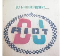 Sly & Robbie - Present dj riot (1990, by Flourgon, Red Wagon, Daddy Lizzard, Commando Shad, Taxi Gang..) / Vinyl record [Vinyl-LP]