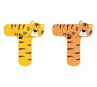 small foot Set Letras de madera para la habitación infantil T, con madera FSC® 100% certificada, letras animales, 12527