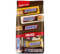 SNICKERS Paquete variado de barras de chocolate con leche de almendras y mantequilla de maní original, surtido a granel, bolsa de 32 onzas, 45 piezas