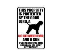 snowsun Letrero de metal con texto en inglés "Warning This Property Is Protected By The Good Lord A Soft Coated Wheaten Terrier Dog And a Gun Sign Retro Sign Vintage Aluminum Tin Sign for Kitchen