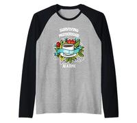 Sobreviviendo a la Maternidad un sorbo a la Vez Amante del café Camiseta Manga Raglan