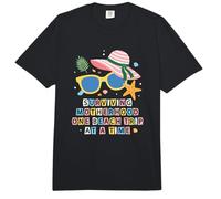 Sobreviviendo a la Maternidad un Viaje a la Playa a la Vez mamá Comfort Colors Adult Heavyweight T-Shirt