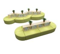 Sofá tipo banca modular creativo en forma de S con almacenamiento de libros
