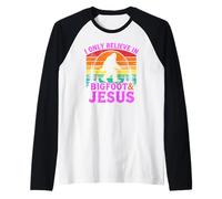 Solo Creo en el Divertido Dios Retro de Bigfoot y Jesús, Sasquatch Camiseta Manga Raglan