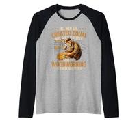 Solo los Mejores todavía Trabajan la Madera en Sus Setenta años Camiseta Manga Raglan