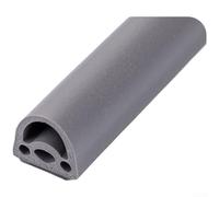 Solución de reducción de ruido interior con tira de sellado de puerta de silicona con estructura de agujero redondo triple para flexibilidad equilibrada y resistencia del sellado (C)