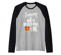 Someone In North Macedonia Loves Me Heart Flag Camiseta Manga Raglan