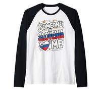 Someone In Slovenia Loves Me Long Distance Love Camiseta Manga Raglan