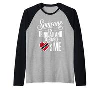 Someone In Trinidad and Tobago Loves Me Heart Flag Camiseta Manga Raglan