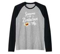 Someone In Zimbabwe Loves Me Heart Flag Pride Camiseta Manga Raglan