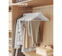 SONGMICS Percha de Madera, Juego de 30, Delgada, Muescas en Hombros, Percha para Pantalones, Gancho Giratorio 360°, Madera de Abedul Blanco Nube