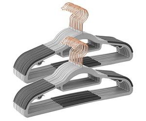 SONGMICS Perchas de plástico resistente con diseño antideslizante, ahorro de espacio, 0,5 cm de grosor, 42 cm de largo, gancho giratorio de 360°, color gris claro y gris oscuro CRP020G01