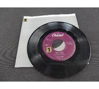 SONNY JAMES - SONNY JAMES - young love/ you're the reason CAPITOL 3602 (45 vinyl single record)