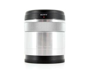 Sony SEL30M35, Objetivo para Sony, Tamaño de Filtro 49 mm, E 30 mm F3.5 Macro, Plata