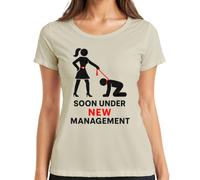 Soon Under New Management Divertida JGA Statement - Camiseta para mujer