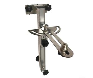 Soporte de pared ajustable versátil para niveles hecho de acero inoxidable resistente. Cuenta con acción giratoria para un fácil ajuste izquierdo y derecho, ideal para alineación horizontal vertical