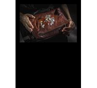 Sotto gli occhi di nessuno-Under nobody's eyes. Ediz. a colori