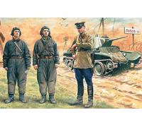 Soviet Tanque Crew (1939-1942) (3 Figures 1 Officer, 2 Tankmen) 1 :3 5 Model Kit