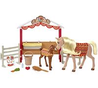 Spirit Establos Felices Caballos de juguete con accesorios de corral y pegatinas (Mattel GXF53)
