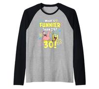 Spongebob Squarepants What’s Funnier Than 29? 30? Birthday Camiseta Manga Raglan