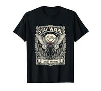 Stay Weird Trust No One Cryptid Mothman Senderismo Halloween Camiseta gráfica económica