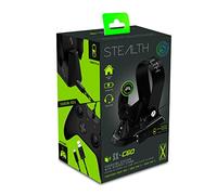 STEALTH SX-C60 Estación de carga en color Negro, equipada con soporte de cascos gaming para XBOX ONE, incluye una batería recargable