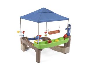 Step2 Pump & Splah Shady oasis Casa para ninos con Juguetes de agua | Patio de Plastico para ninos con Bomba de agua, Mesa de agua y accesorios | apto para Silla de Ruedas