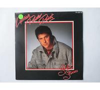 Stevens, Shakin' Lipstick Powder And Paint 7" Epic A6610 EX/EX 1985 picture sleeve