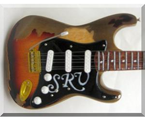 STEVIE RAY VAUGHAN Guitarra miniatura SRV Italic con etiqueta de nombre