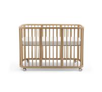 Stokke Nighti™ Cuna de Bebé Evolutiva de Madera, Natural | De cuna de bebé a cama infantil con la extensión. Colchón, sábanas bajeras y ruedas con freno incluidos. De 0 a 5 años.
