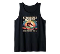 Strawberry Moon 2025 Atrapa el resplandor Retro Escena de junio Camiseta sin Mangas